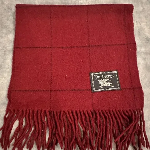 Burberrys Red Wool Scarf - Picture 2 of 3